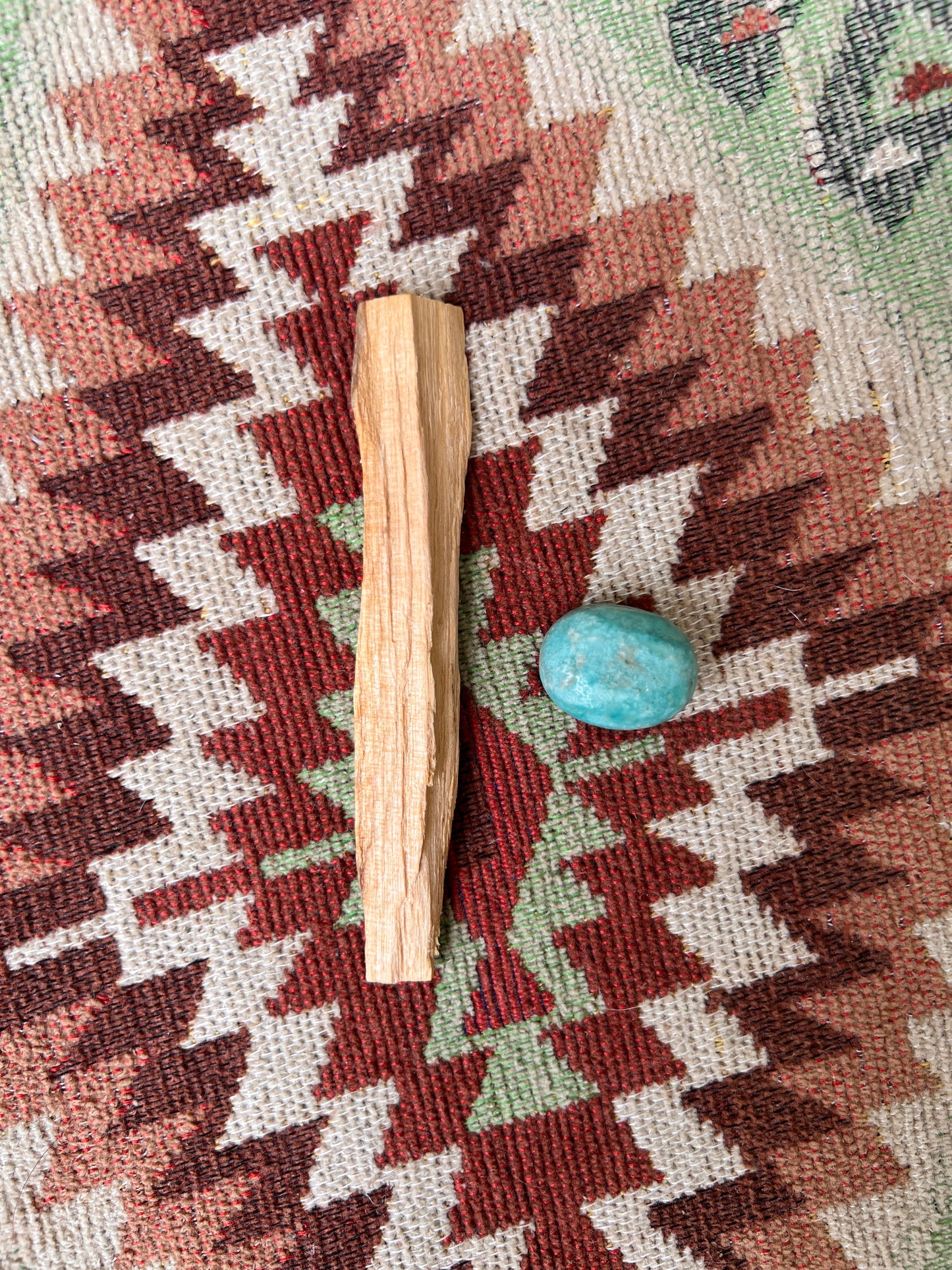 KIT DÉCOUVERTE AVEC PALO SANTO ET PIERRE ROULÉE
