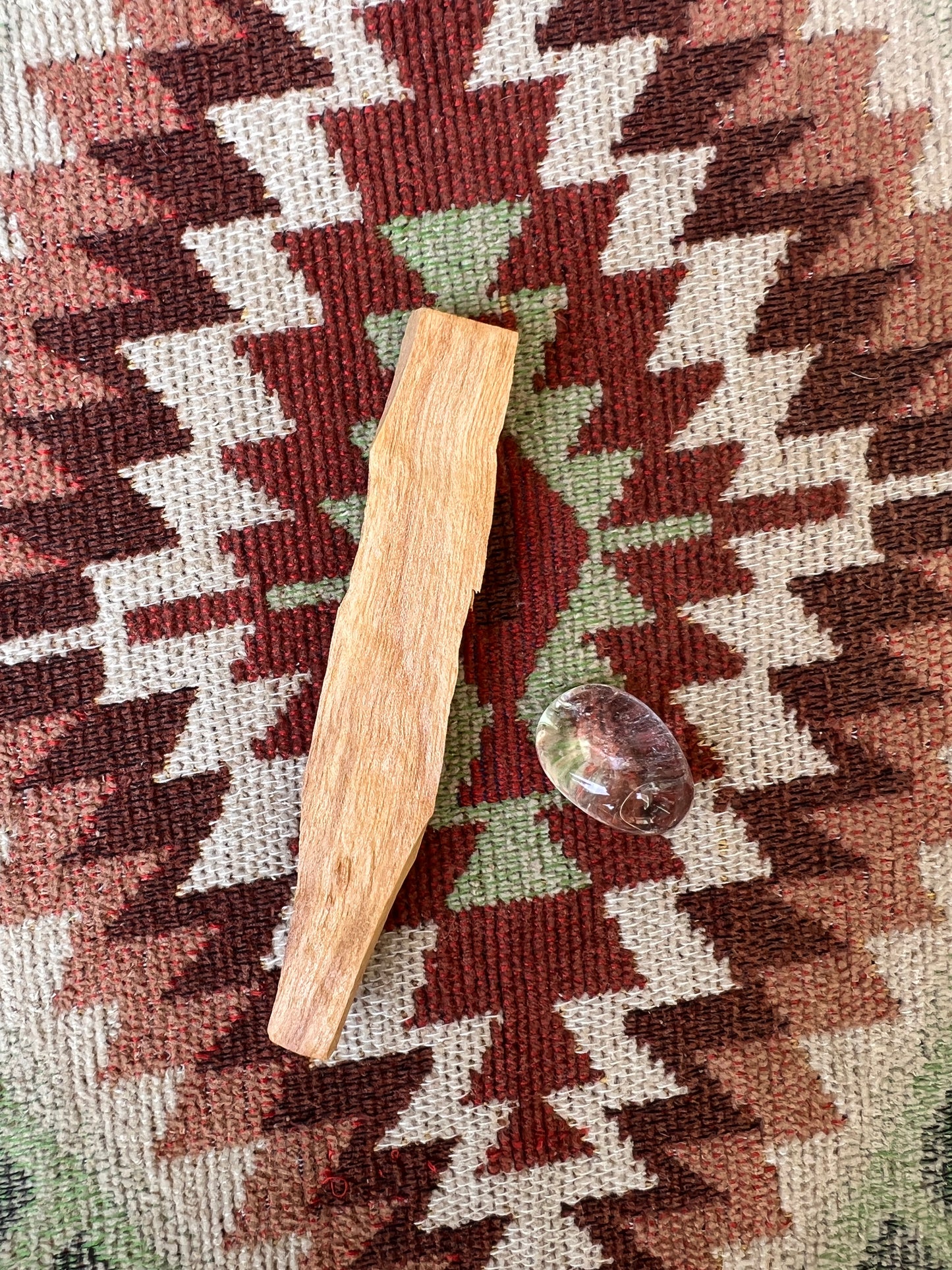 KIT DÉCOUVERTE AVEC PALO SANTO ET PIERRE ROULÉE