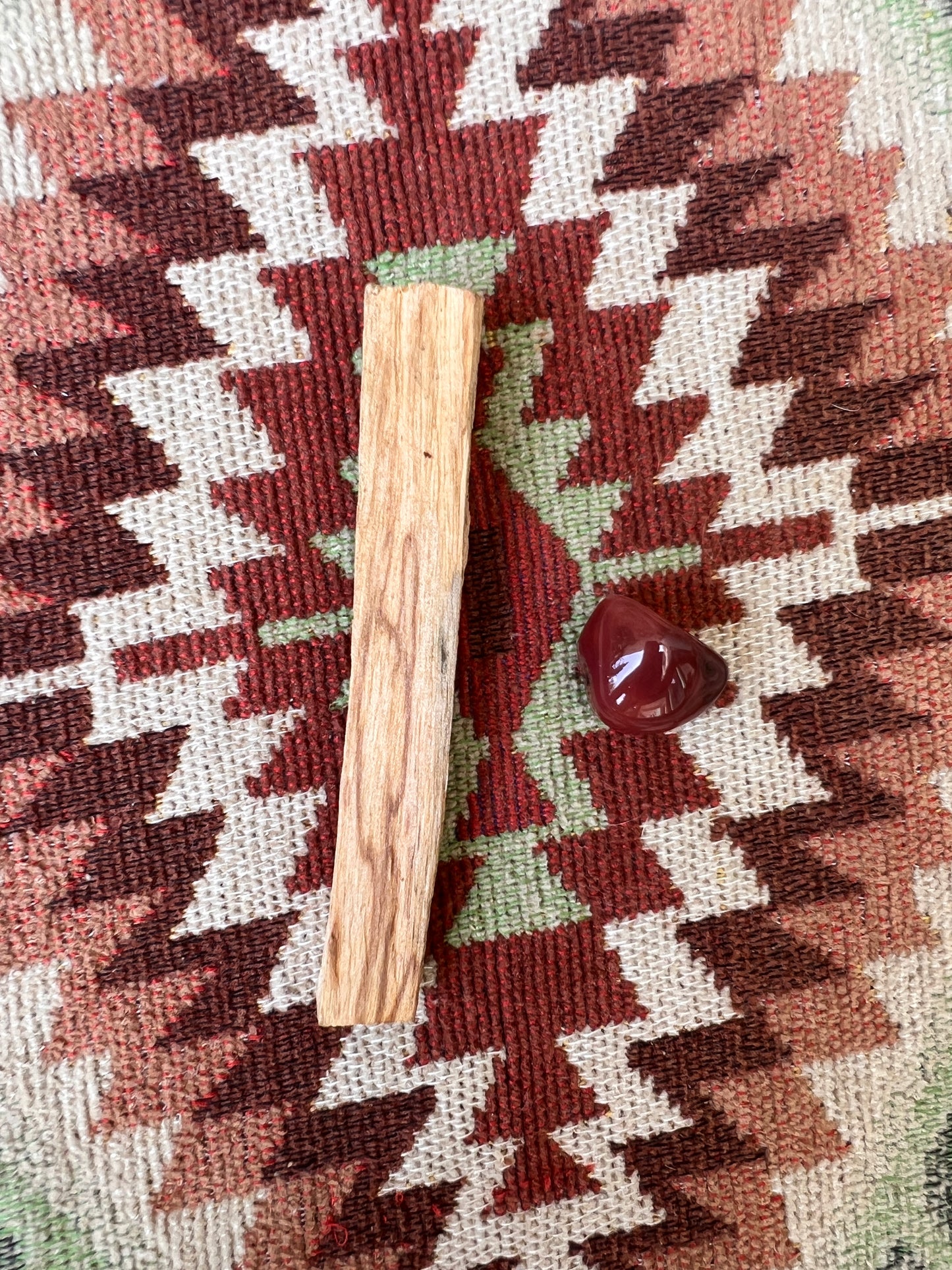 KIT DÉCOUVERTE AVEC PALO SANTO ET PIERRE ROULÉE