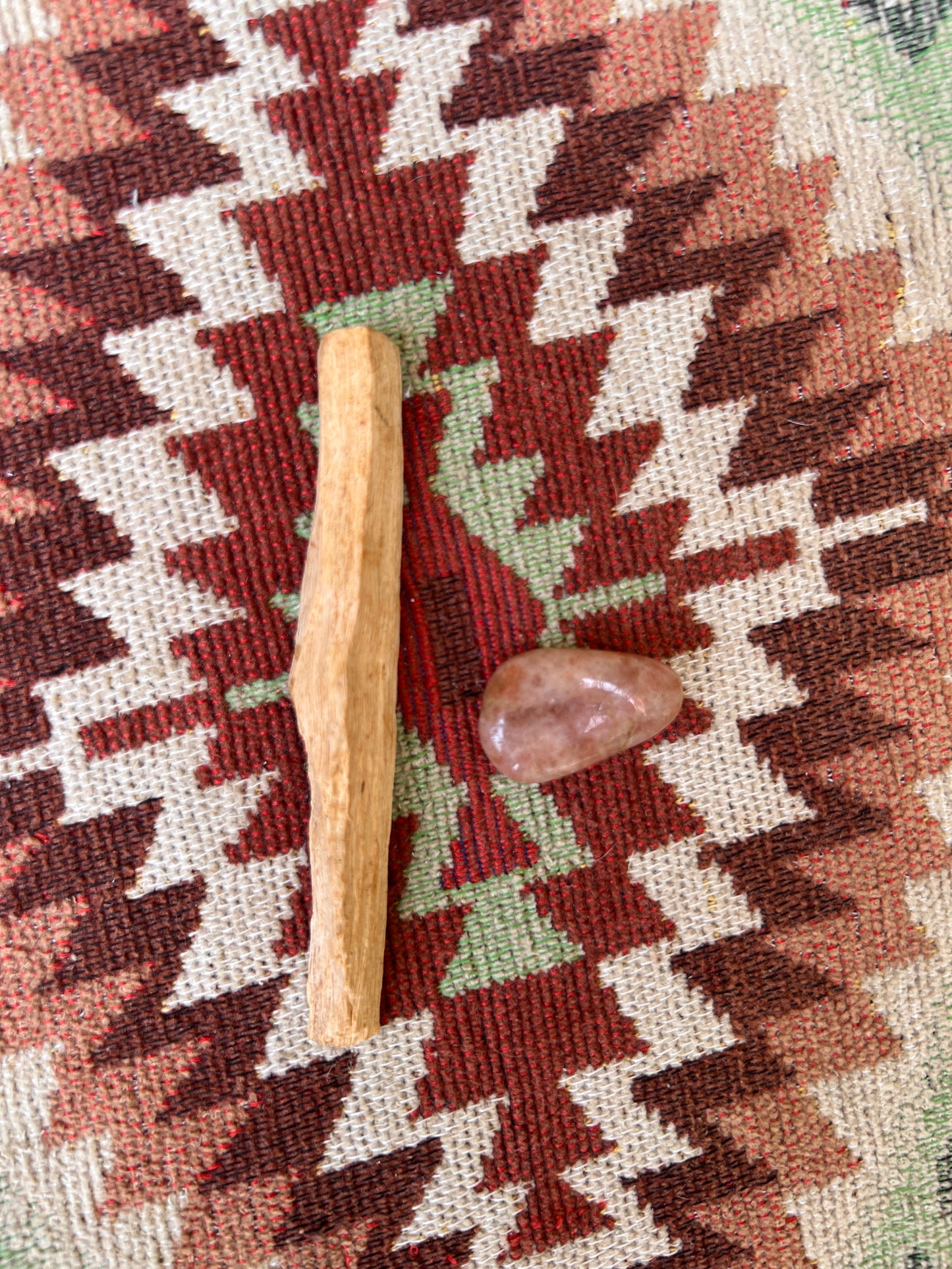 KIT DÉCOUVERTE AVEC PALO SANTO ET PIERRE ROULÉE